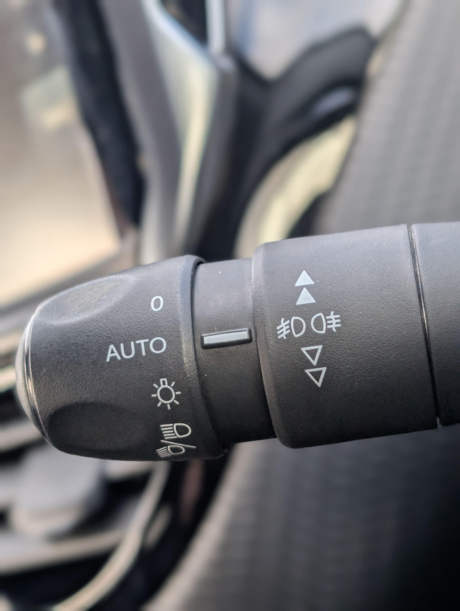 Used Peugeot 2008 2016 for sale - 77657855: Photo 30