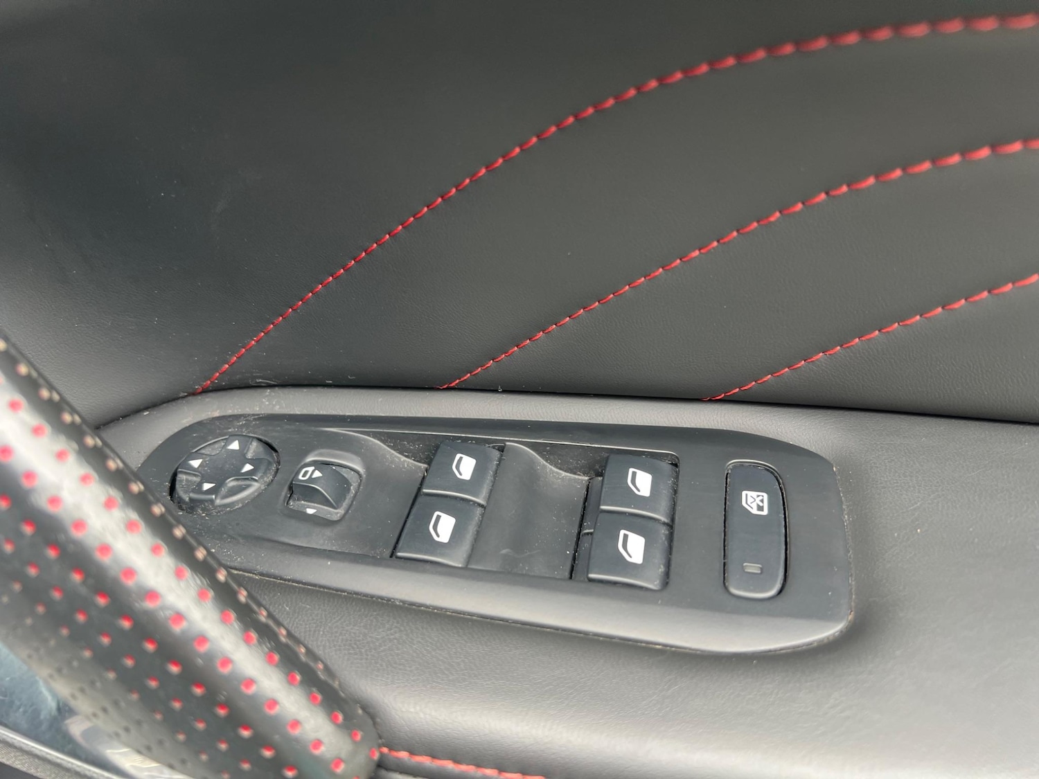 Used Peugeot 308 2016 for sale - 76260567: Photo 21