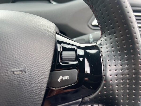 Used Peugeot 308 2016 for sale - 76260567: Photo 25