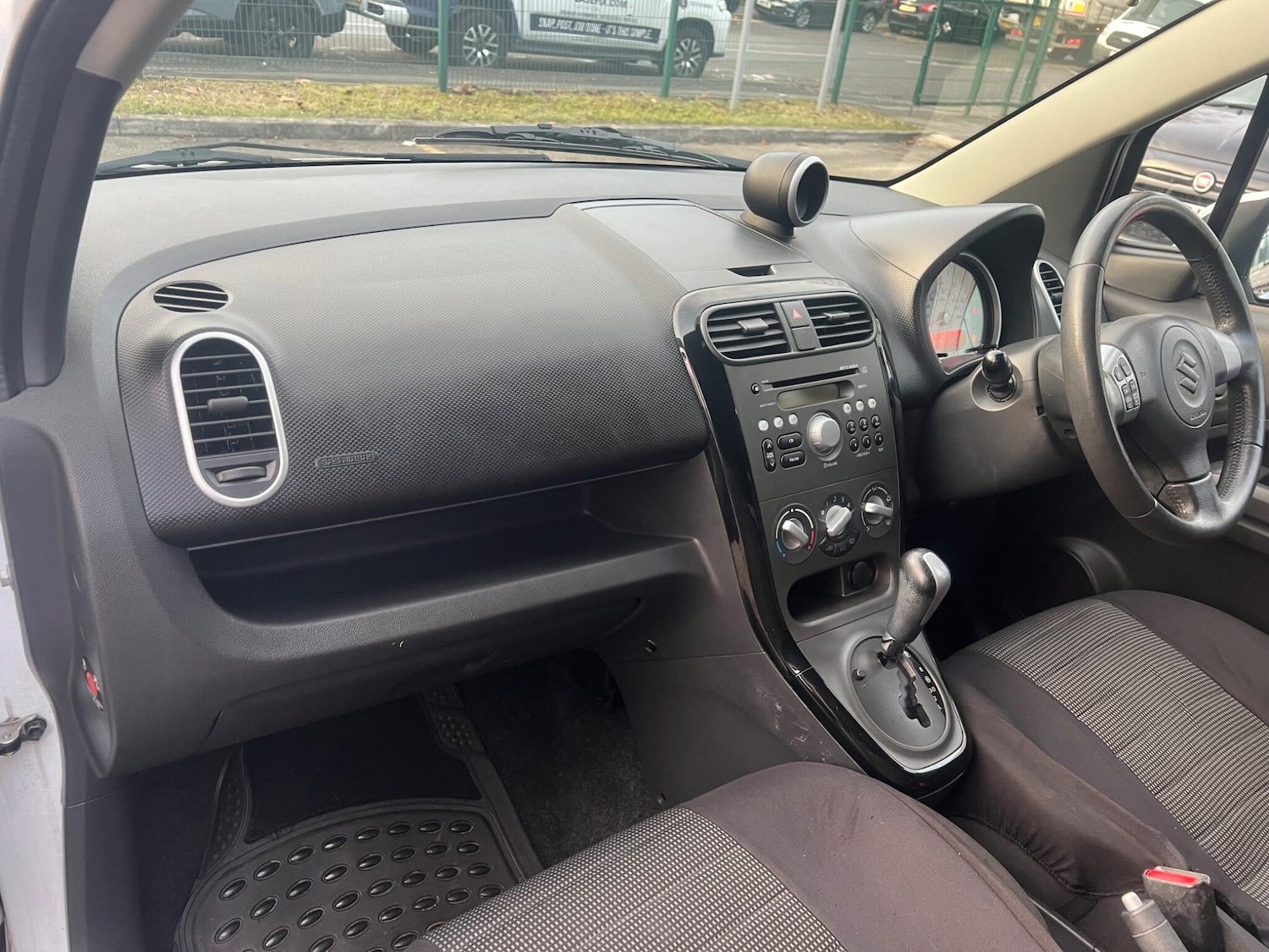 Used Suzuki Splash 2012 for sale - 76701801: Photo 11