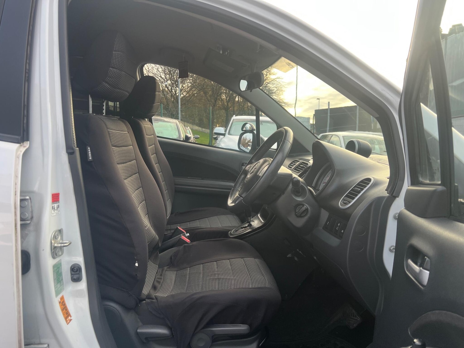 Used Suzuki Splash 2012 for sale - 76701801: Photo 15