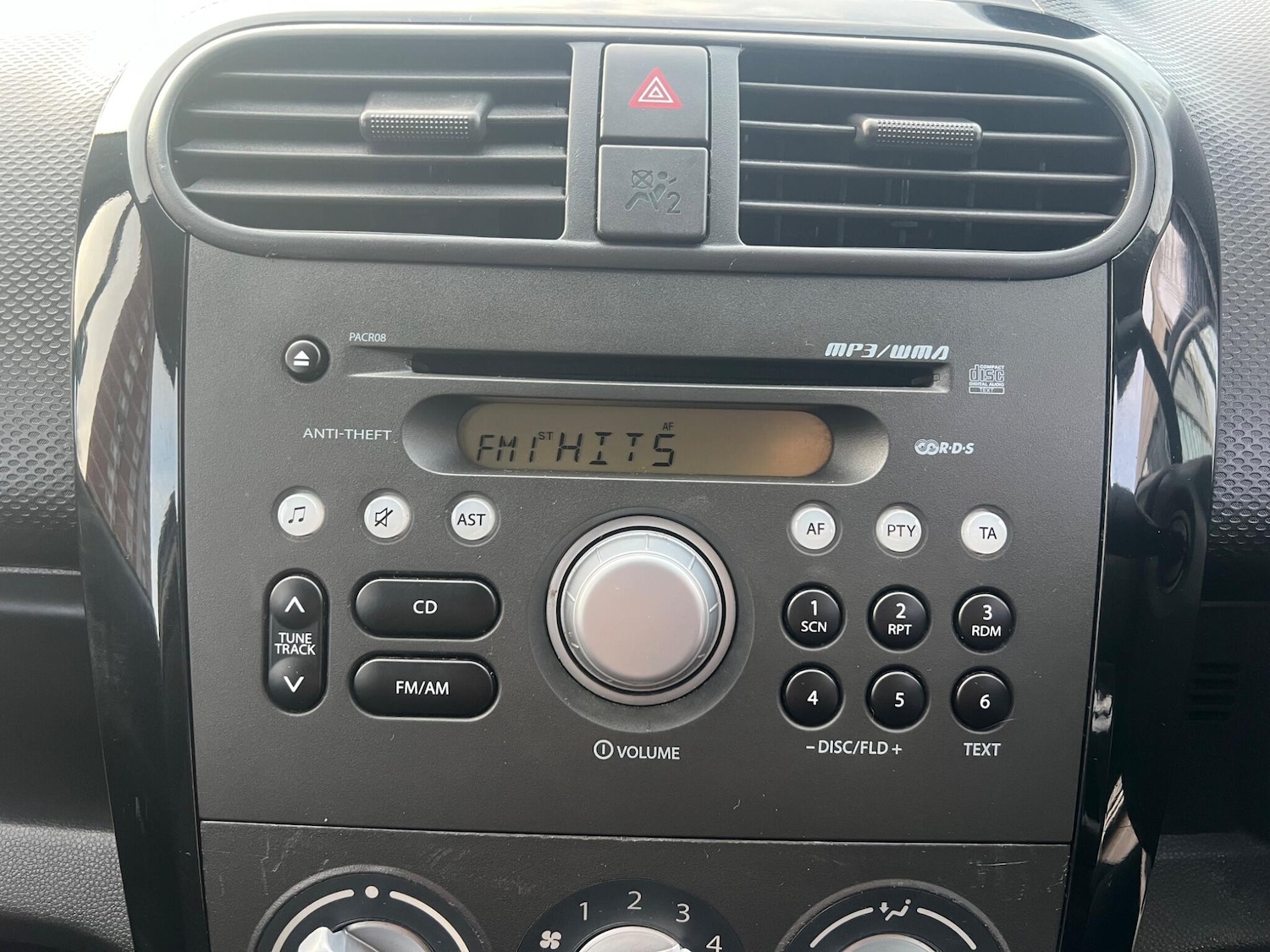 Used Suzuki Splash 2012 for sale - 76701801: Photo 35