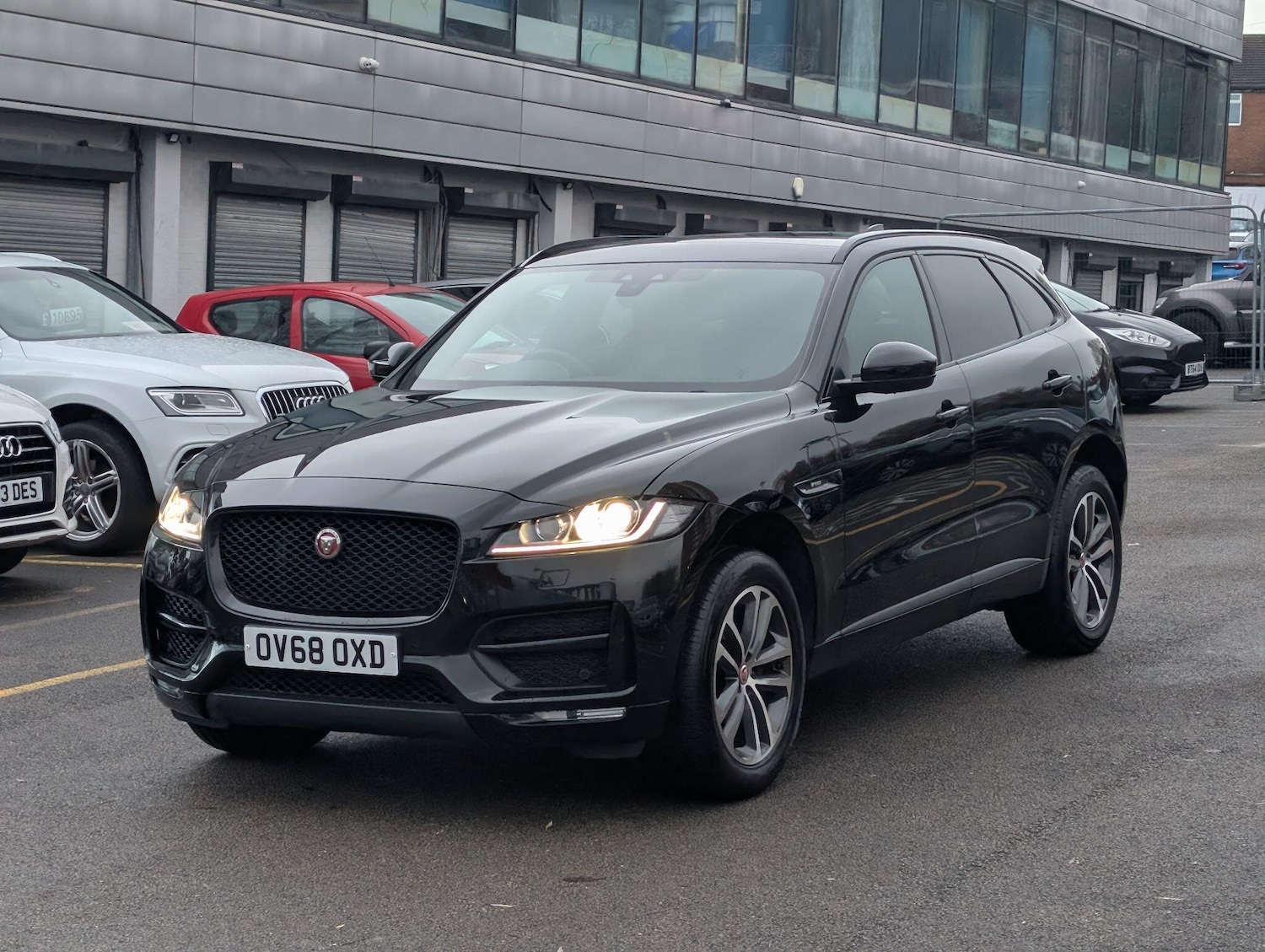 Used Jaguar F-Pace 2018 for sale - 77166894: Photo 3
