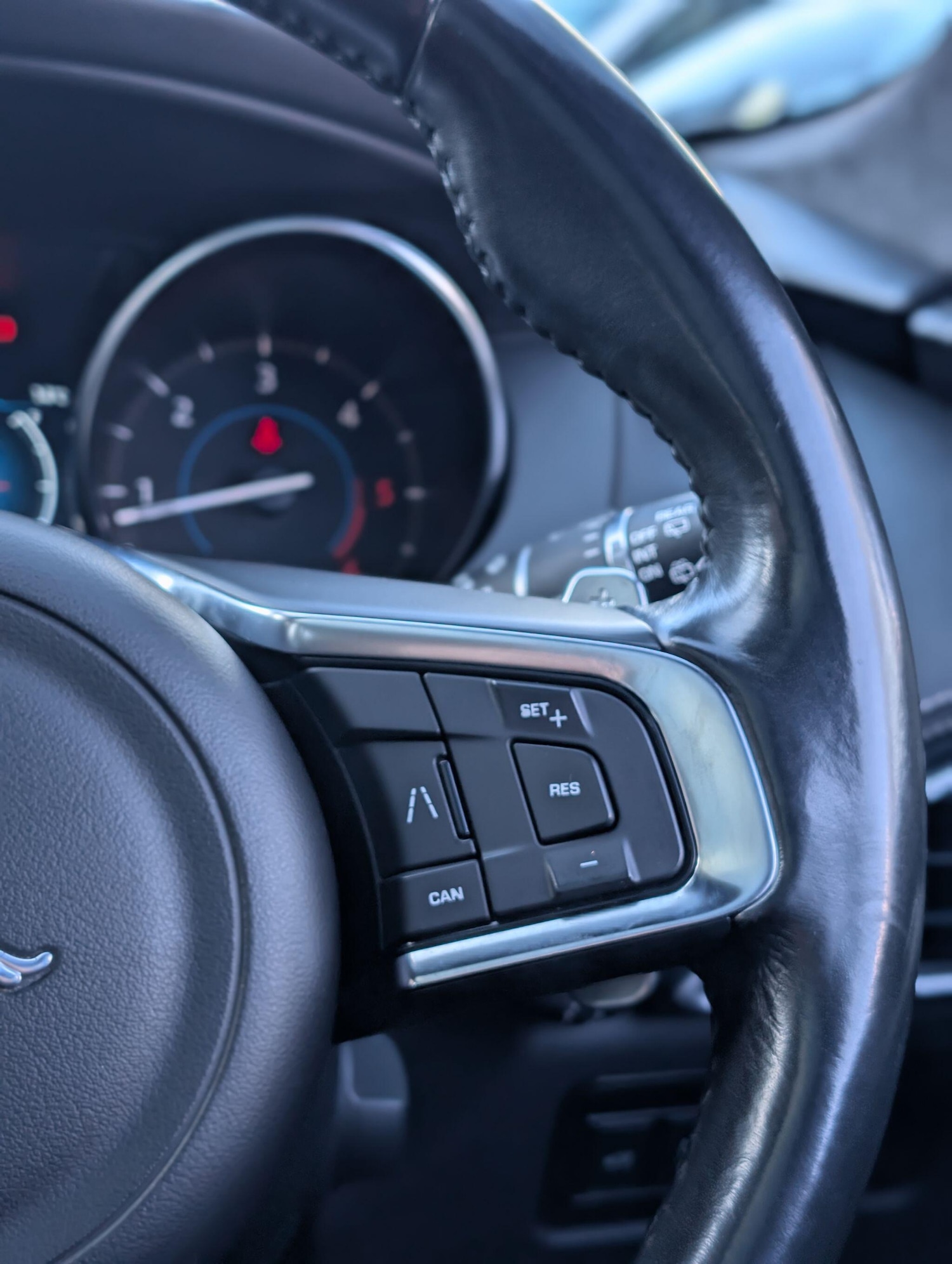 Used Jaguar F-Pace 2018 for sale - 77166894: Photo 65