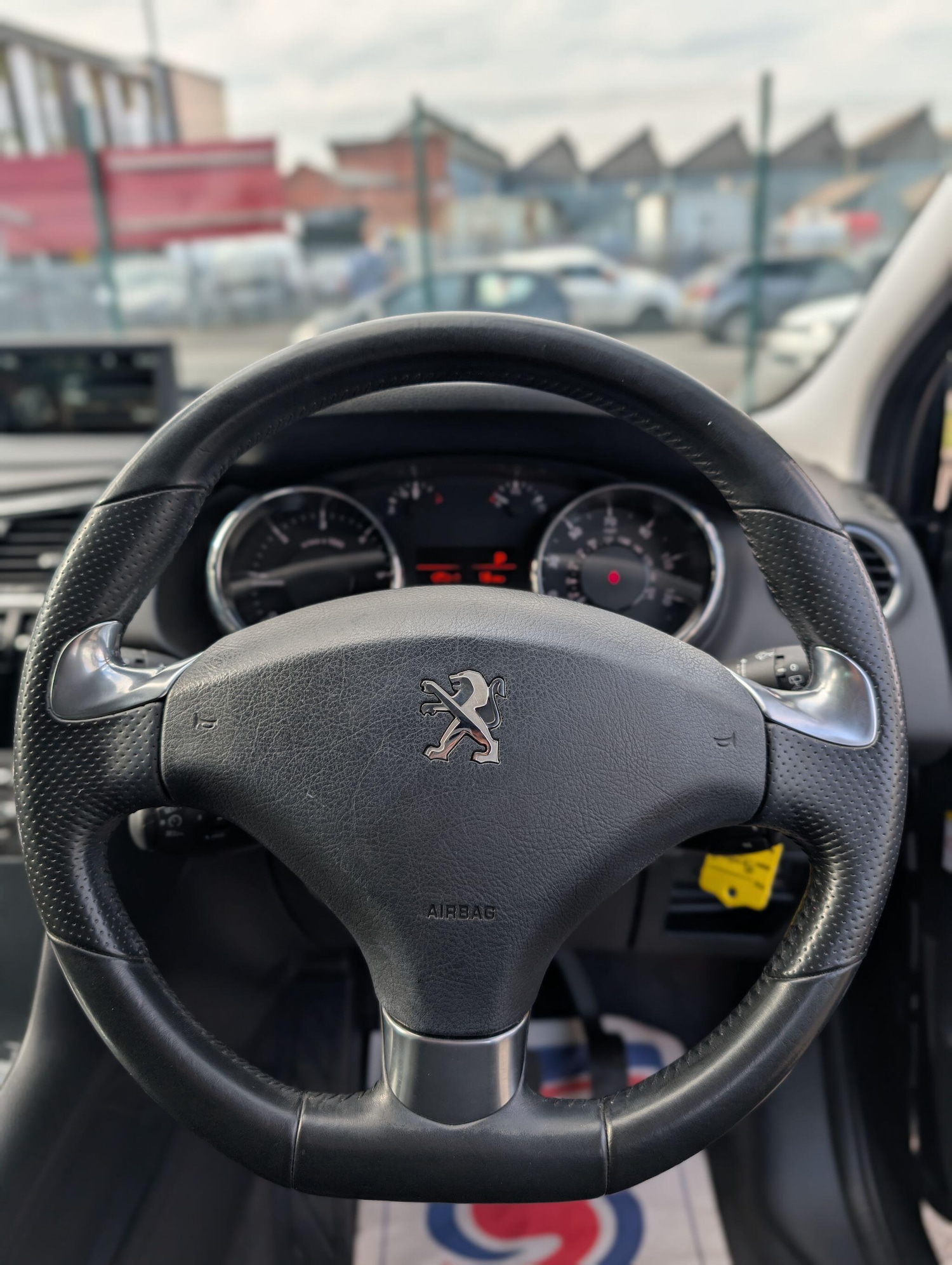 Used Peugeot 3008 2015 for sale - 77799440: Photo 35