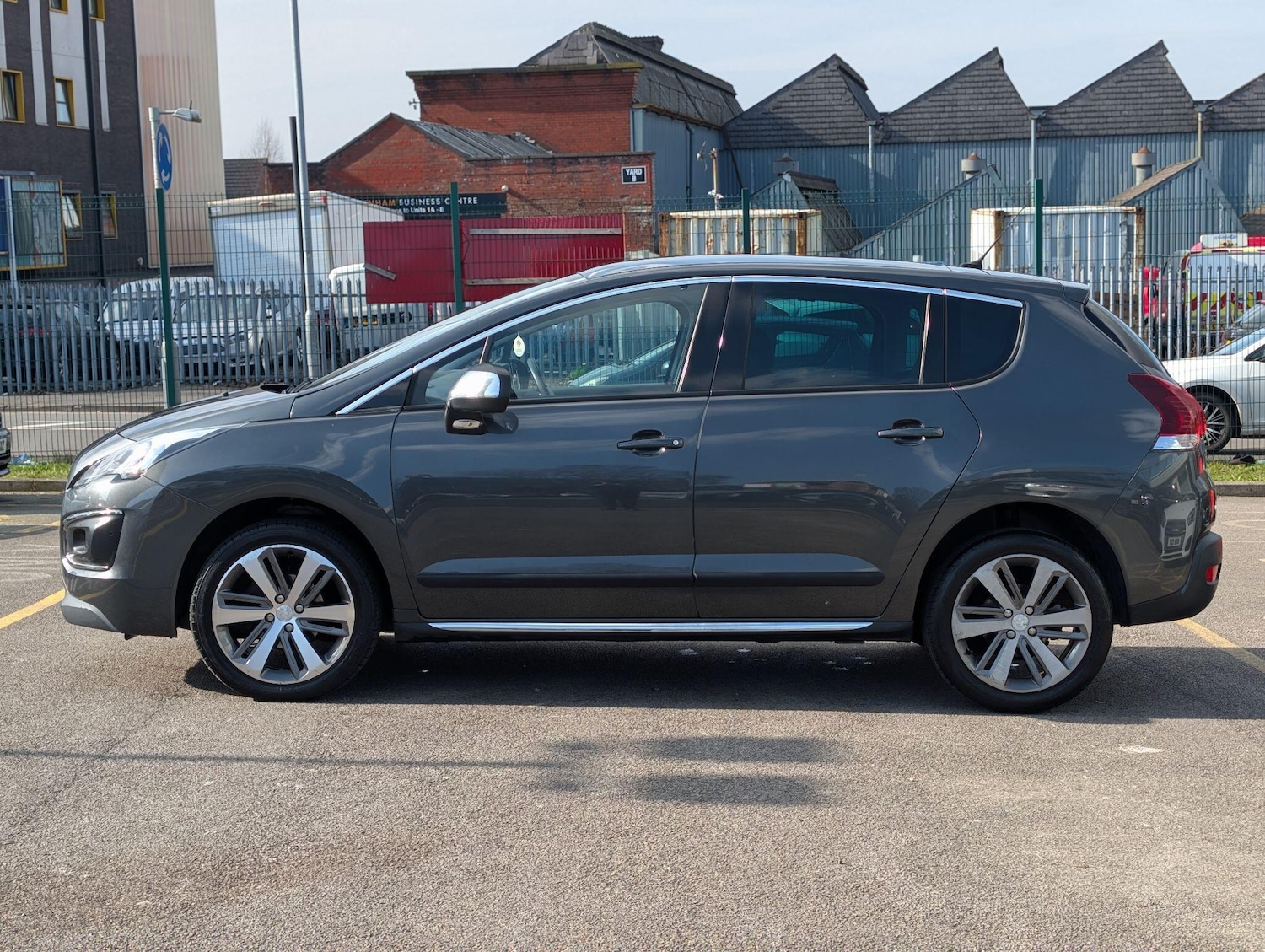 Used Peugeot 3008 2015 for sale - 77799440: Photo 5