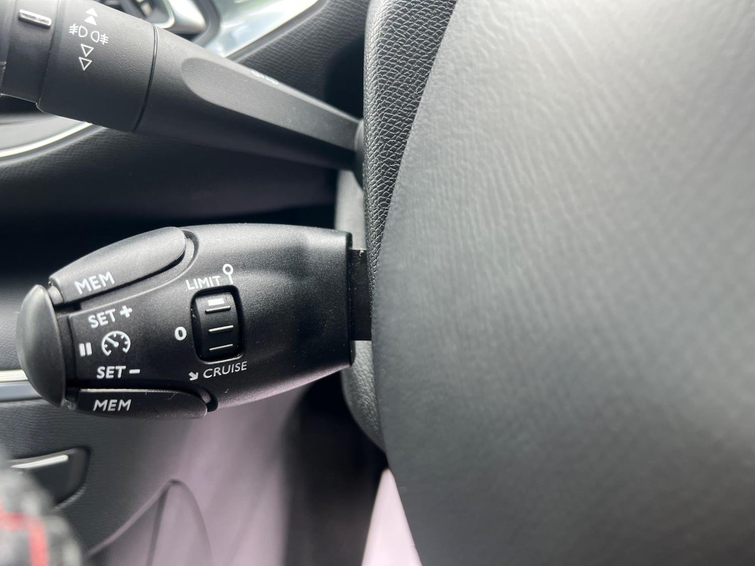 Used Peugeot 308 2016 for sale - 76994894: Photo 23