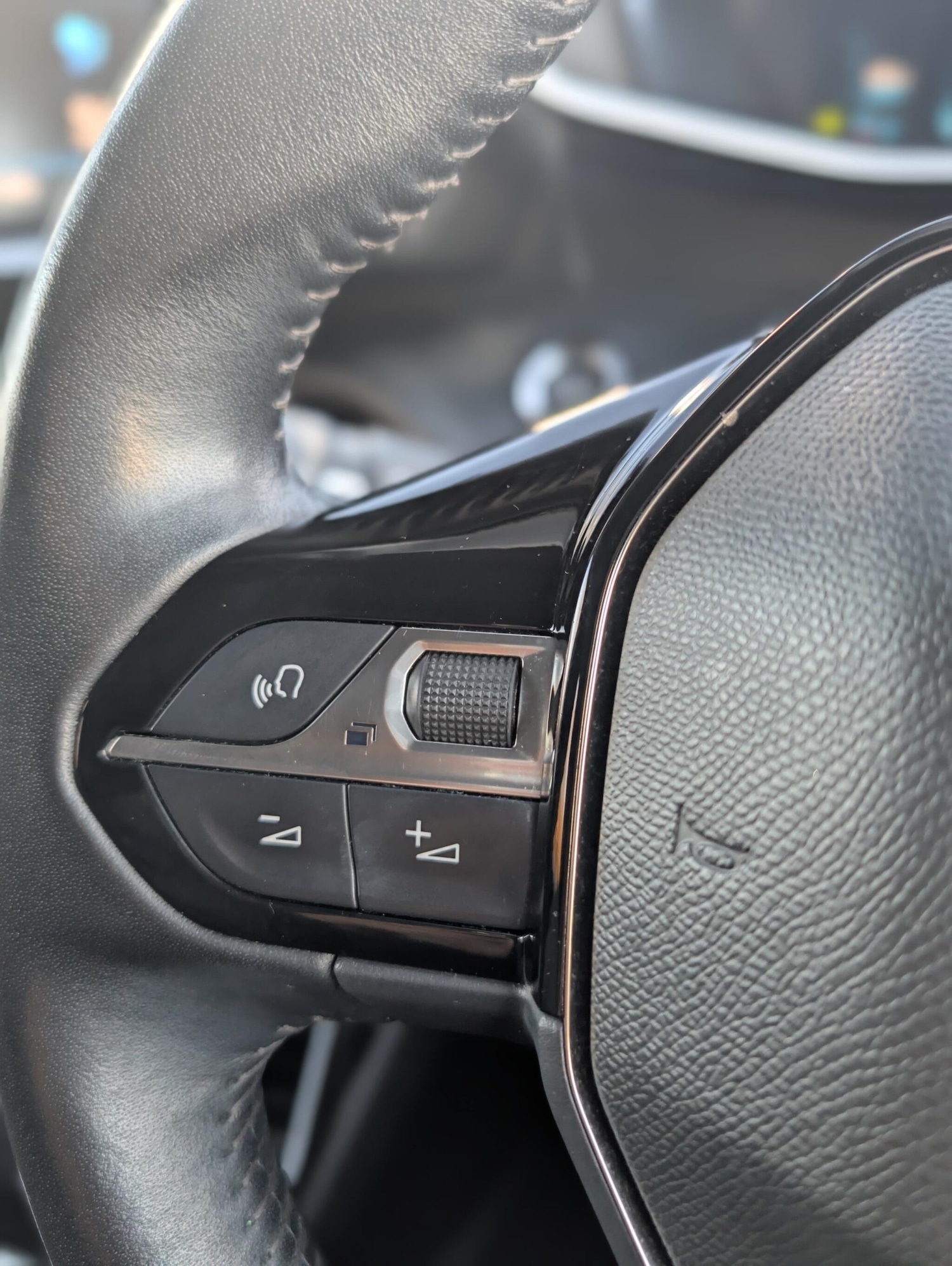 Used Peugeot 208 2021 for sale - 77559918: Photo 18