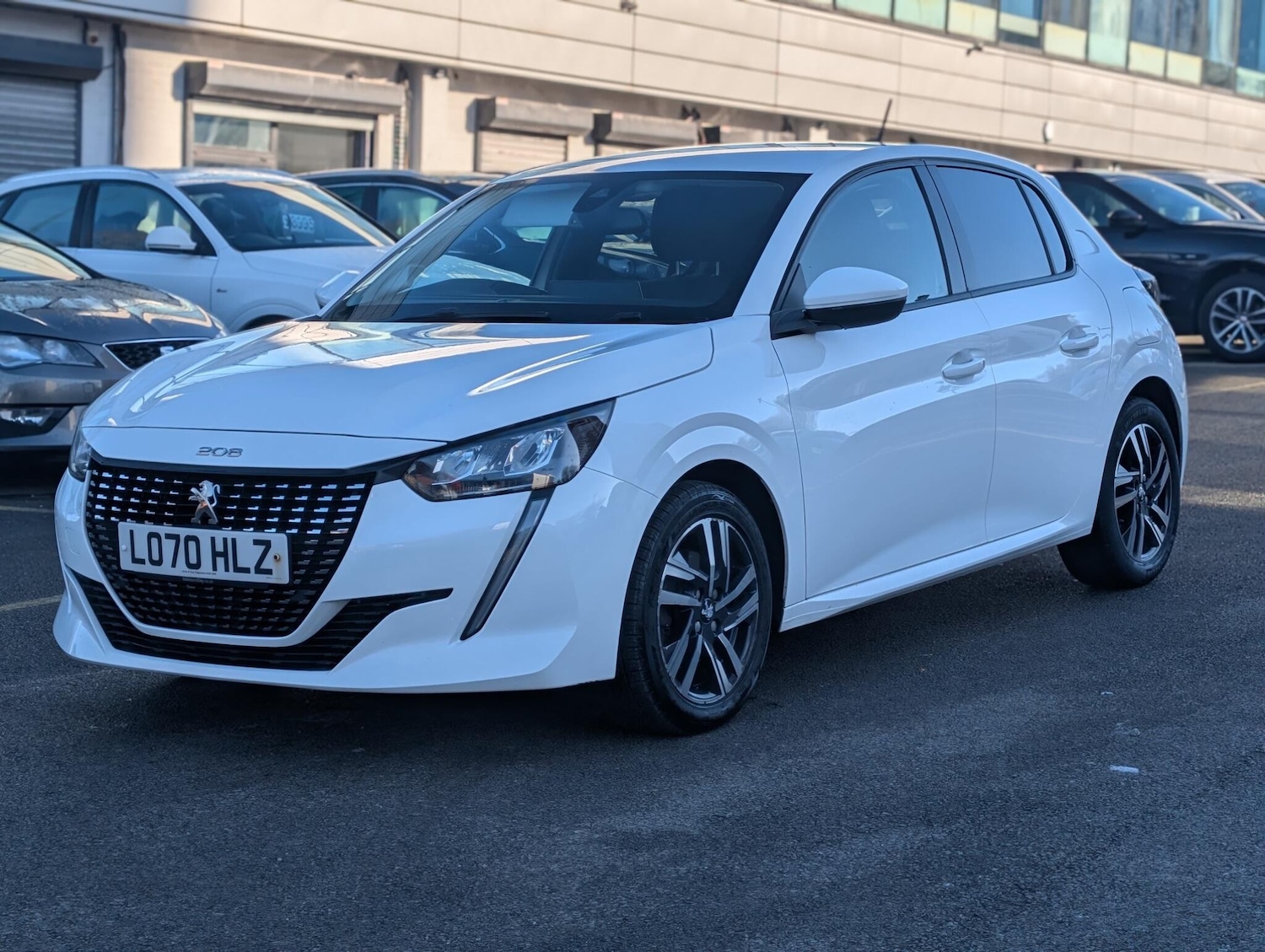 Used Peugeot 208 2021 for sale - 77559918: Photo 2