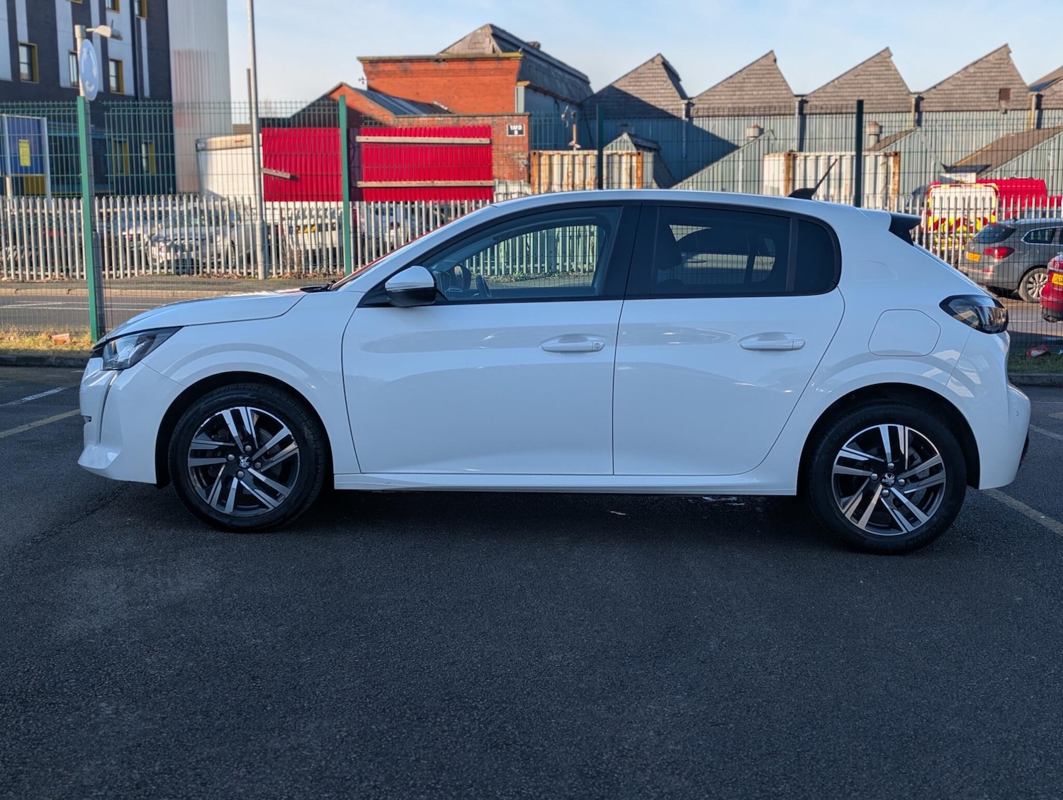 Used Peugeot 208 2021 for sale - 77559918: Photo 6