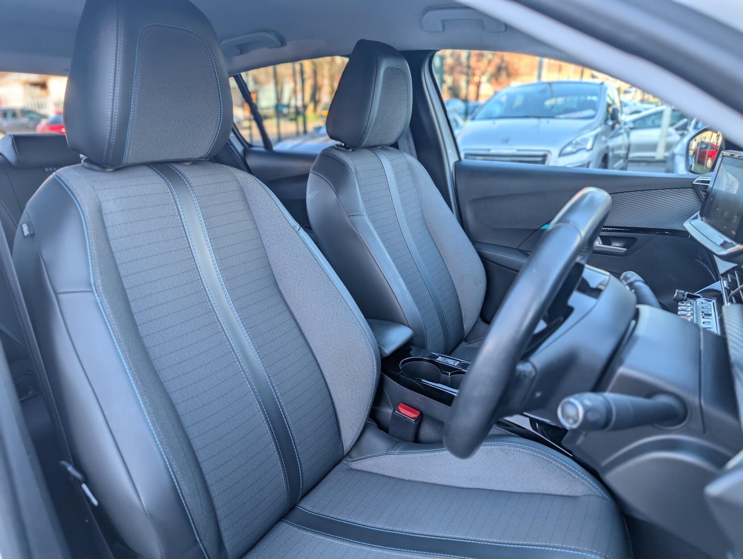 Used Peugeot 208 2021 for sale - 77559918: Photo 9