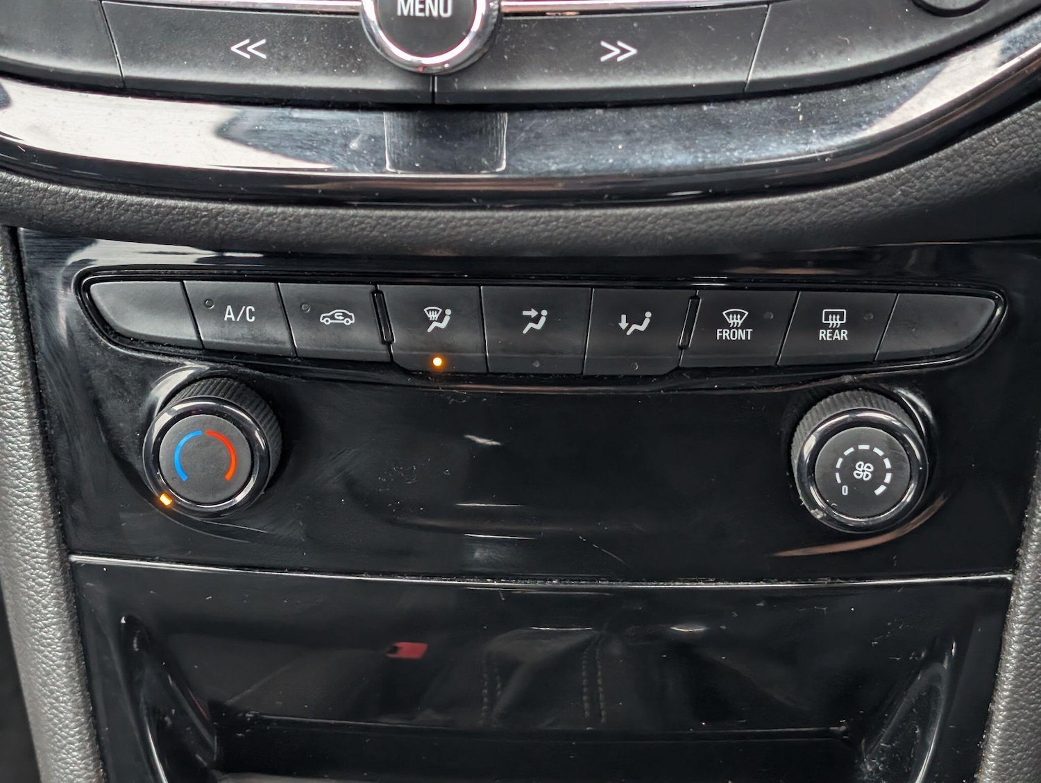 Used Vauxhall Astra for sale - 77696831: Photo 32