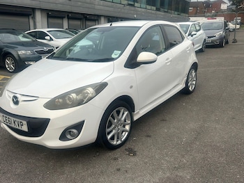Used Mazda Mazda2 2011 for sale - 76573145: Photo