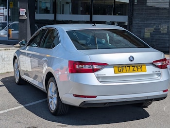 Used Skoda Superb 2017 for sale - 79471994: Photo
