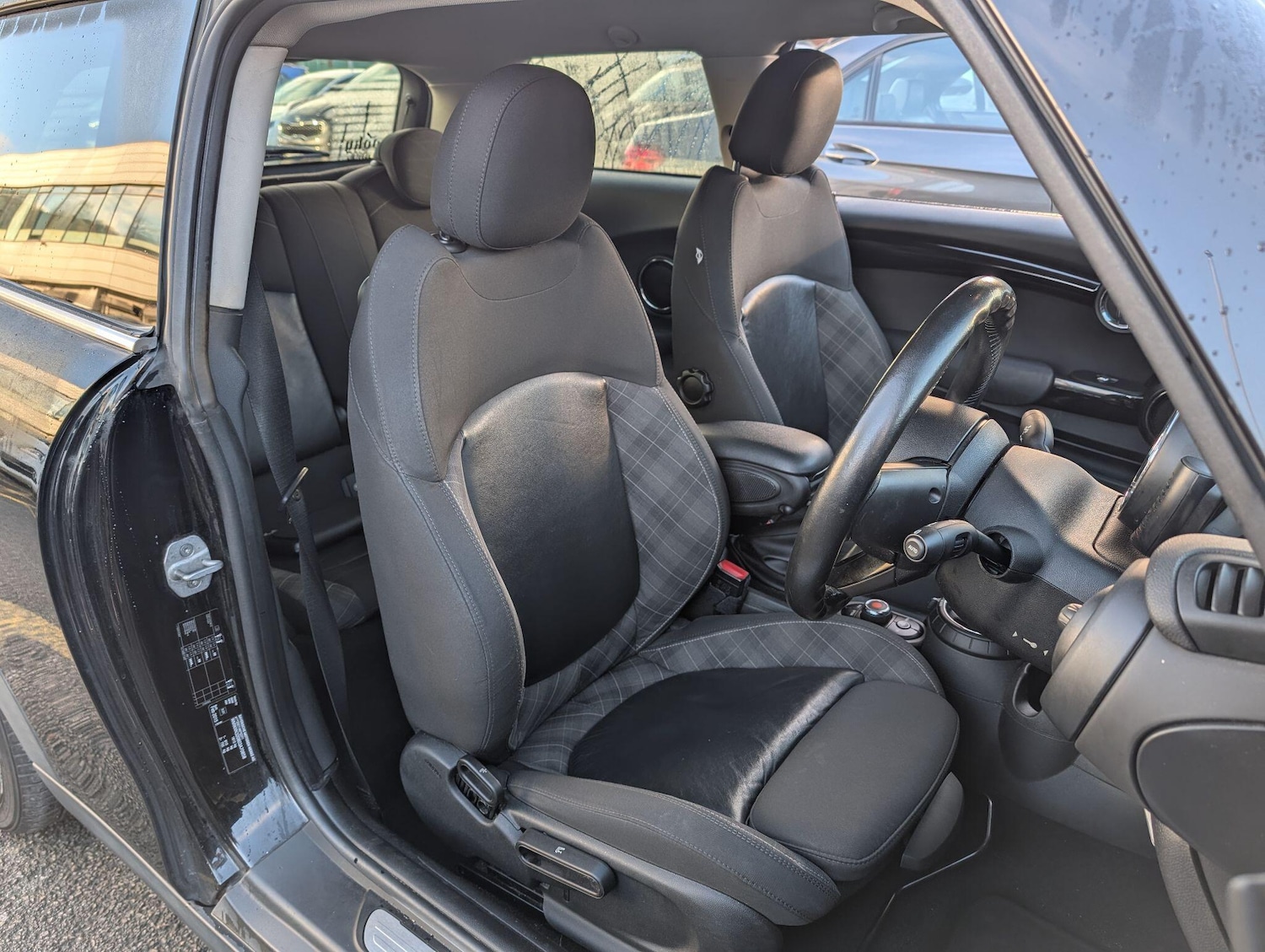 Used MINI Hatch 2015 for sale - 76801843: Photo 17