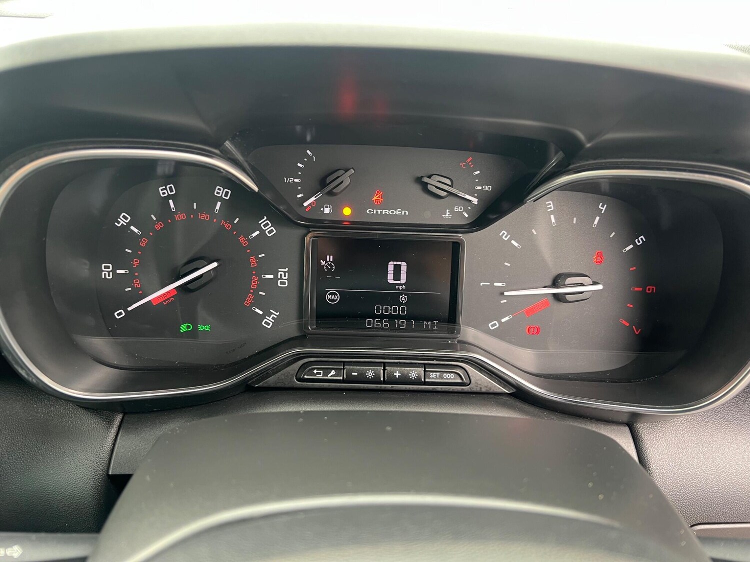 Used Citroen C3 Aircross 2018 for sale - 76215431: Photo 12
