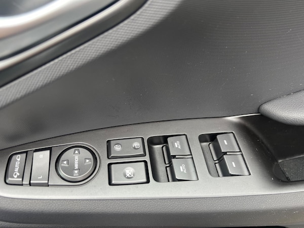 Used Hyundai IONIQ 2021 for sale - 76260105: Photo 28
