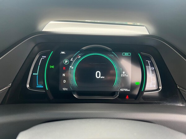 Used Hyundai IONIQ 2021 for sale - 76260105: Photo 45