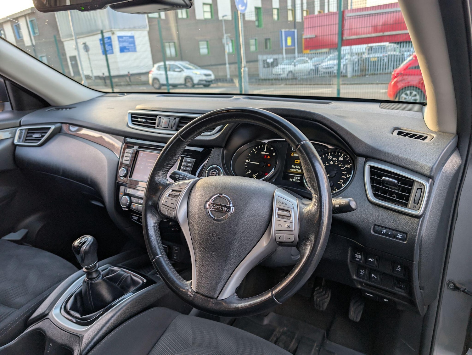 Used Nissan X-Trail 2017 for sale - 76899214: Photo 11