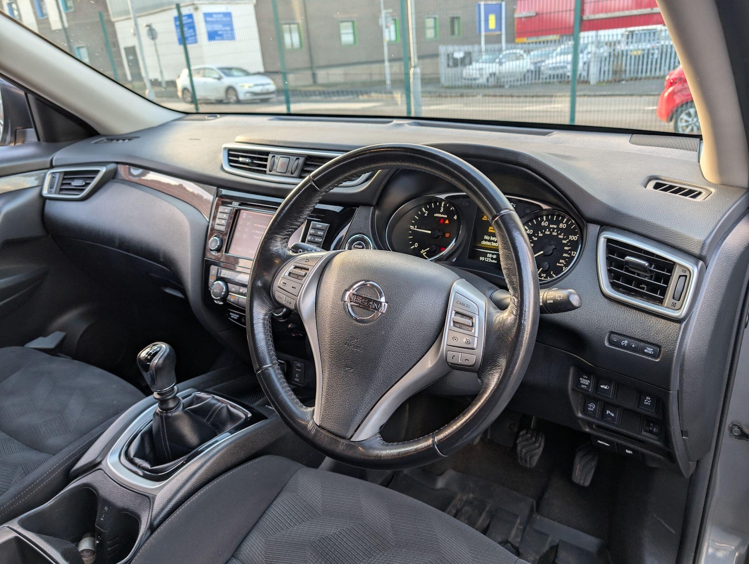 Used Nissan X-Trail 2017 for sale - 76899214: Photo 40