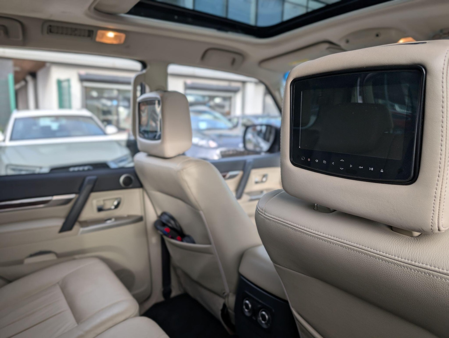 Used Mitsubishi Shogun 2015 for sale - 77559741: Photo 13