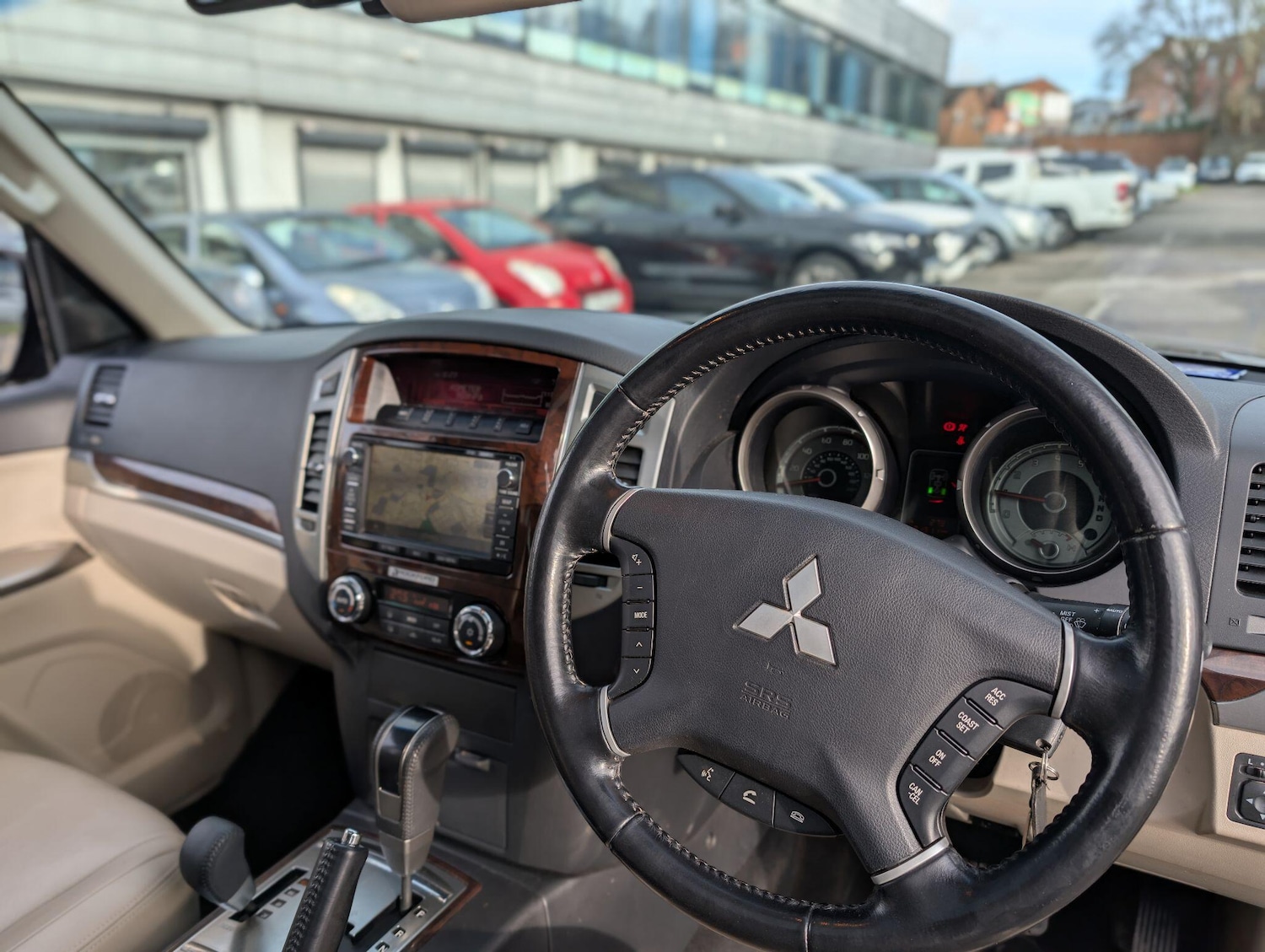 Used Mitsubishi Shogun 2015 for sale - 77559741: Photo 16