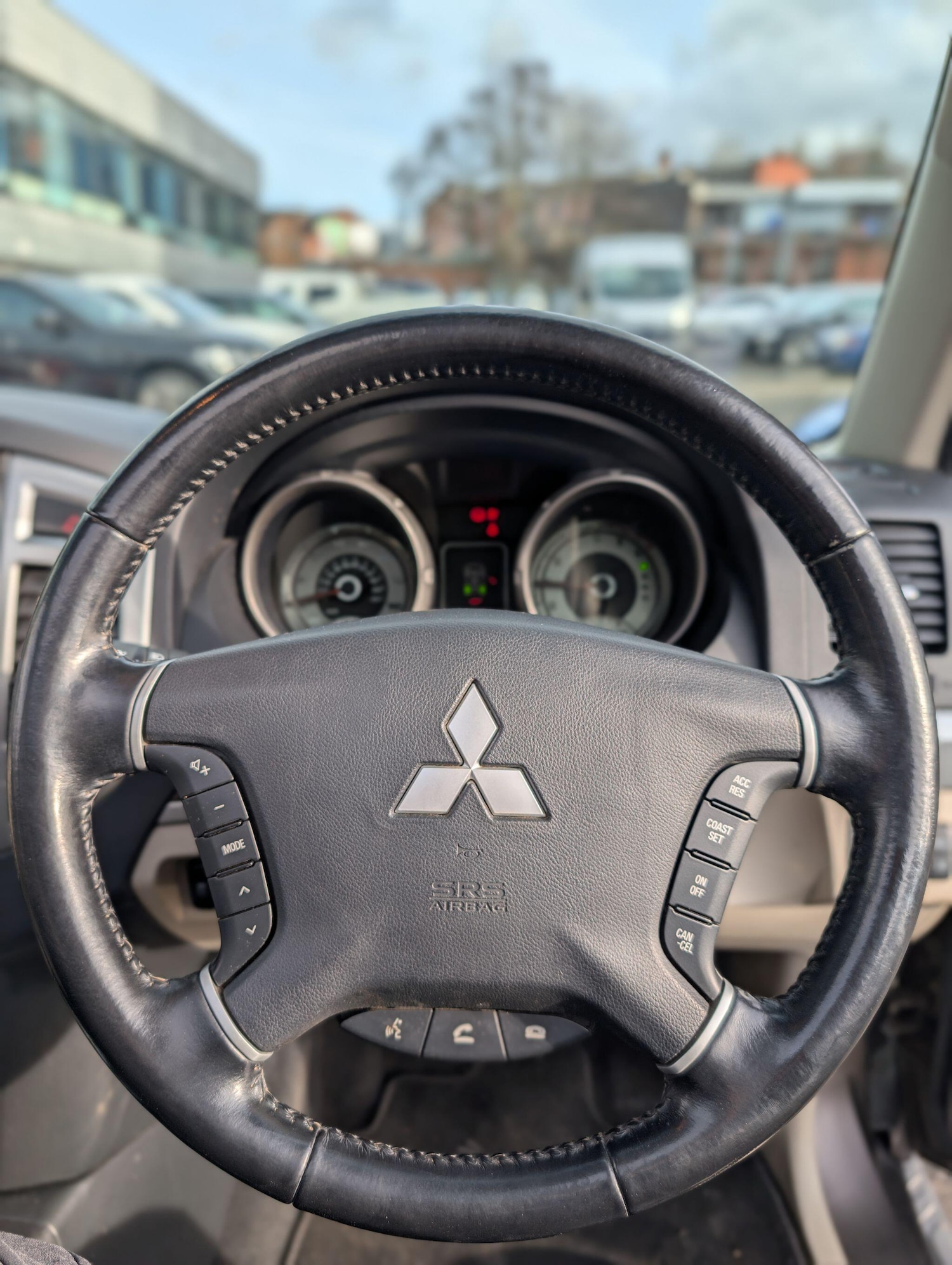 Used Mitsubishi Shogun 2015 for sale - 77559741: Photo 22