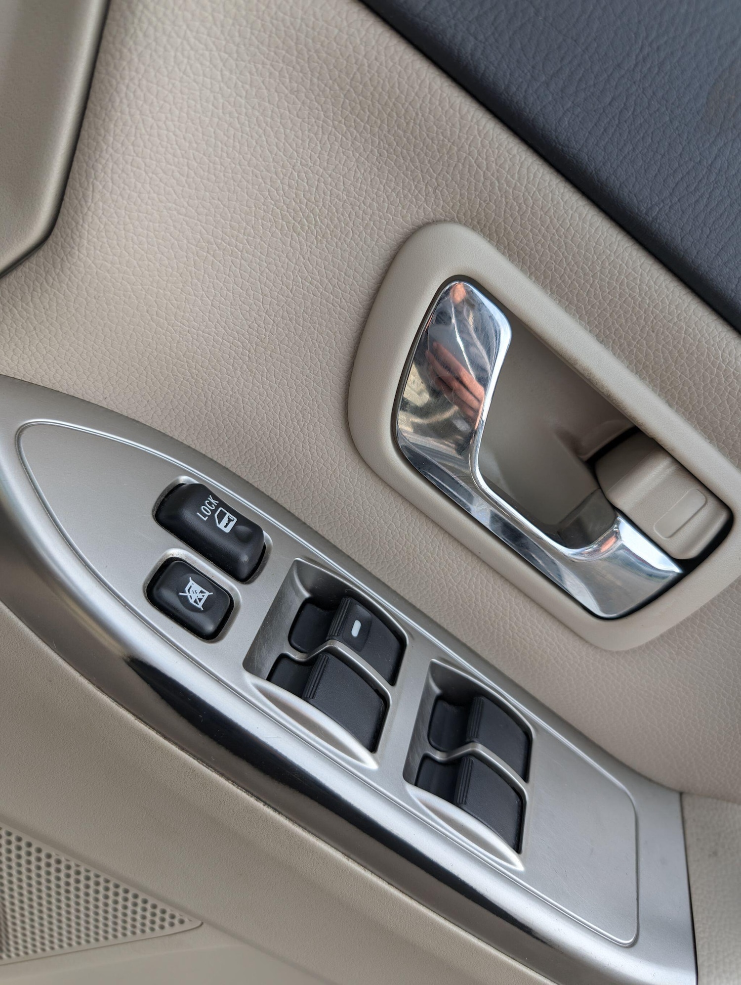 Used Mitsubishi Shogun 2015 for sale - 77559741: Photo 33