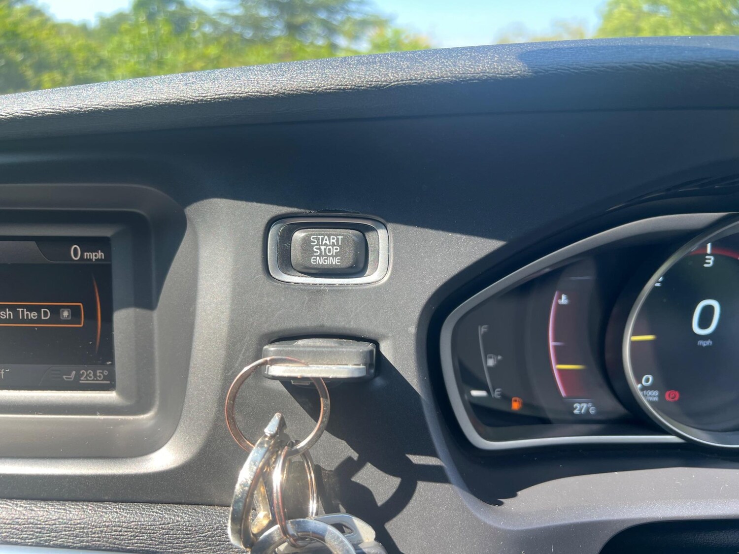 Used Volvo V40 2016 for sale - 76214456: Photo 10