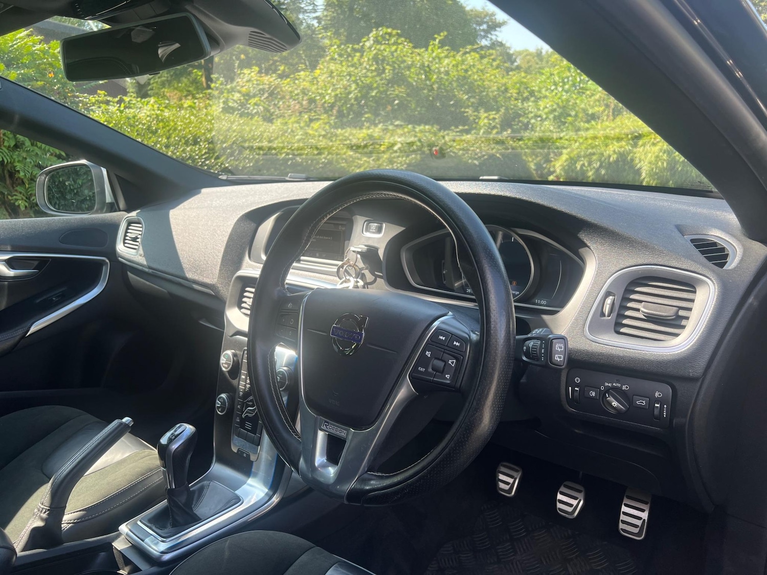 Used Volvo V40 2016 for sale - 76214456: Photo 11