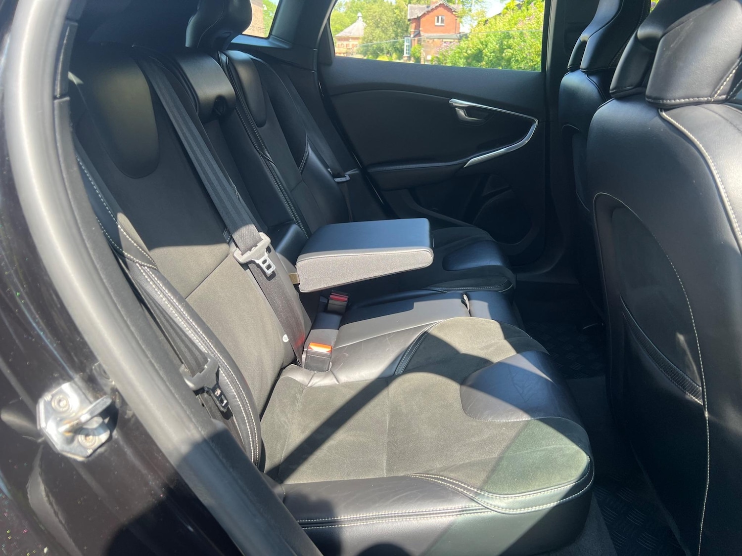 Used Volvo V40 2016 for sale - 76214456: Photo 15