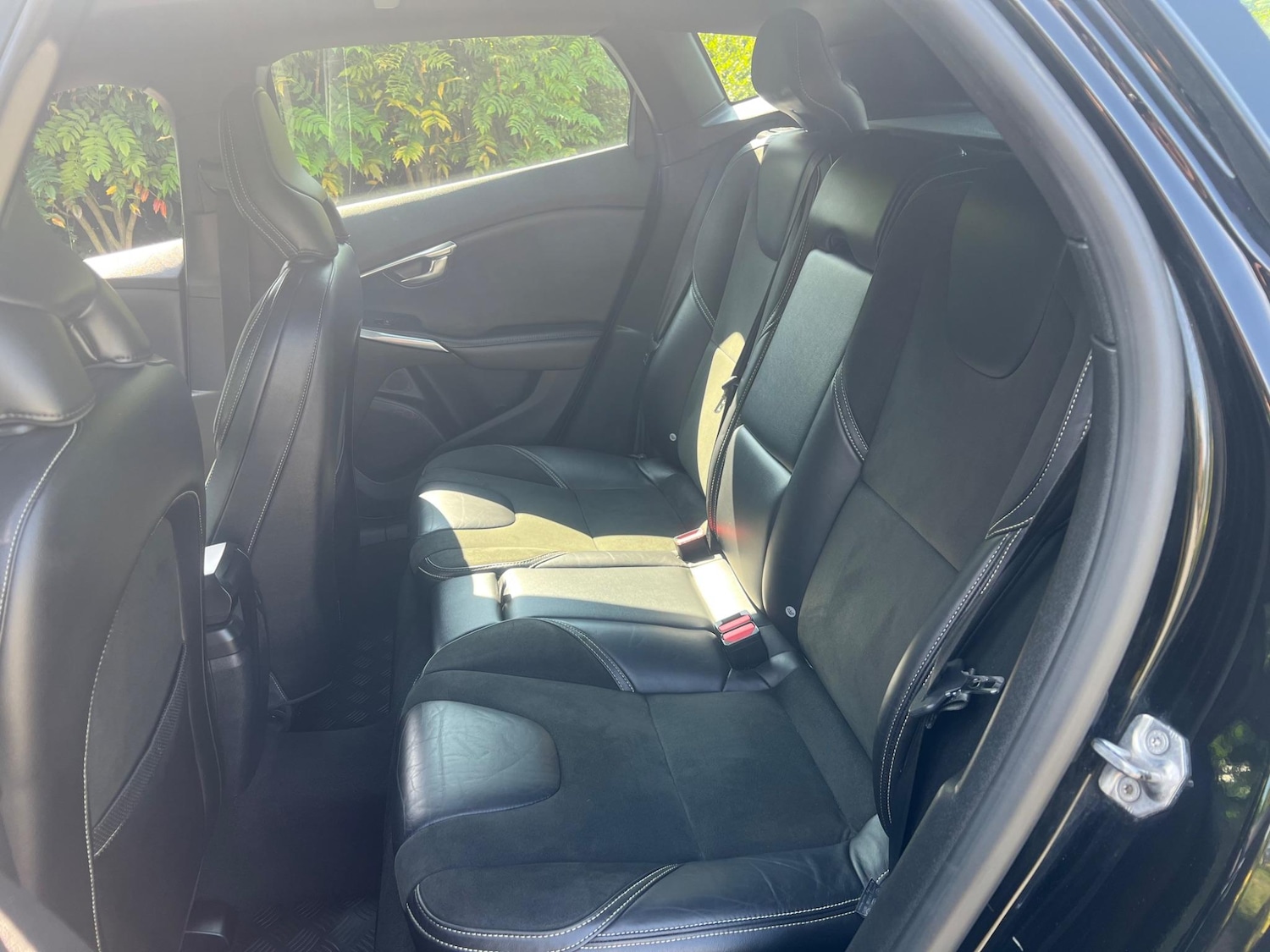 Used Volvo V40 2016 for sale - 76214456: Photo 16