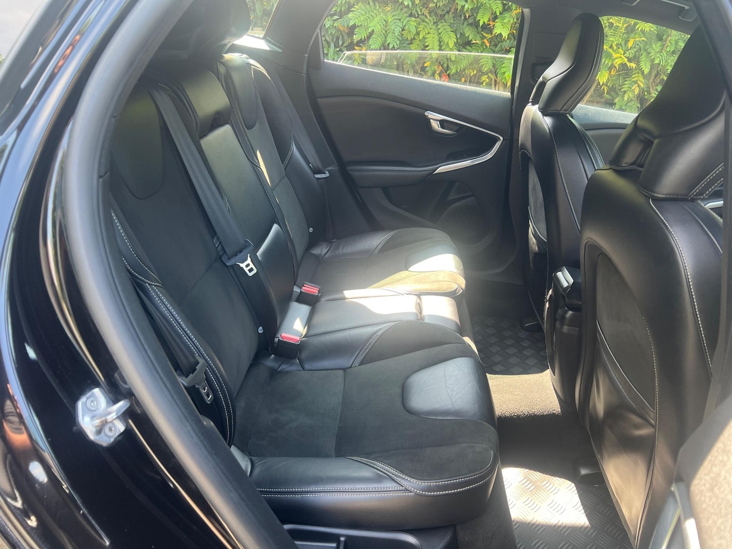 Used Volvo V40 2016 for sale - 76214456: Photo 17