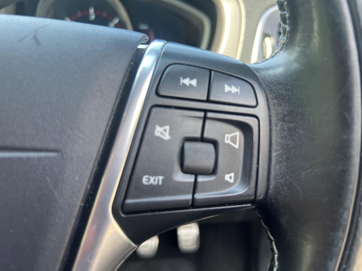 Used Volvo V40 2016 for sale - 76214456: Photo 26