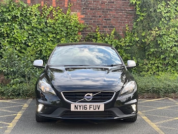 Used Volvo V40 2016 for sale - 76214456: Photo