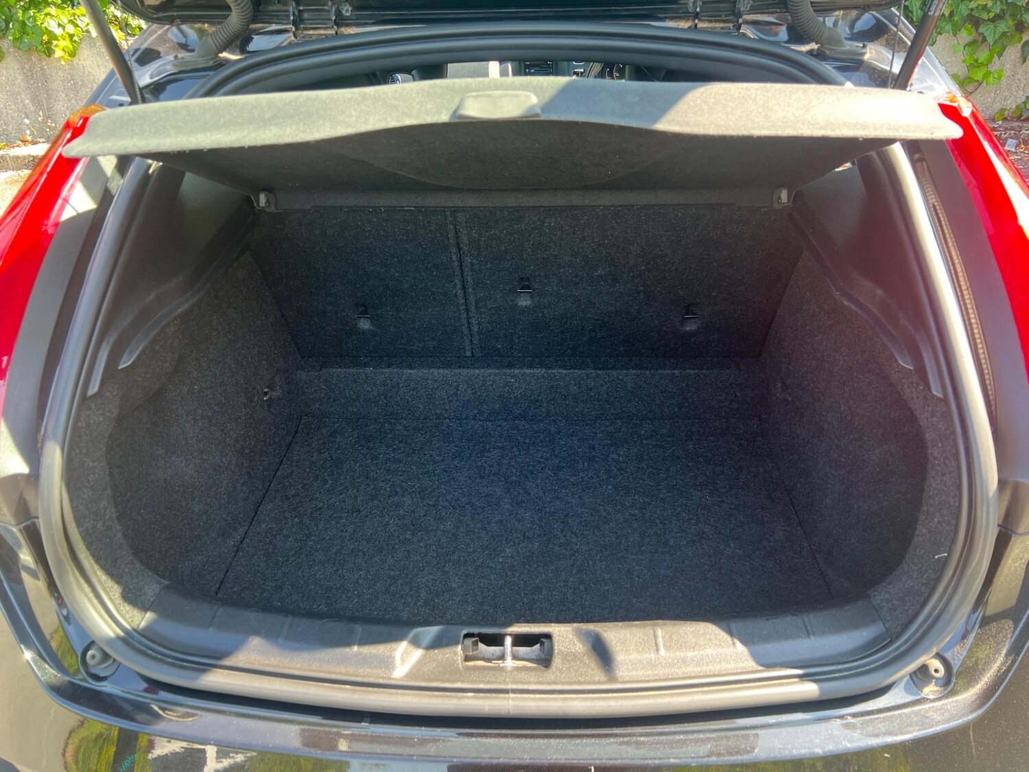 Used Volvo V40 2016 for sale - 76214456: Photo 35