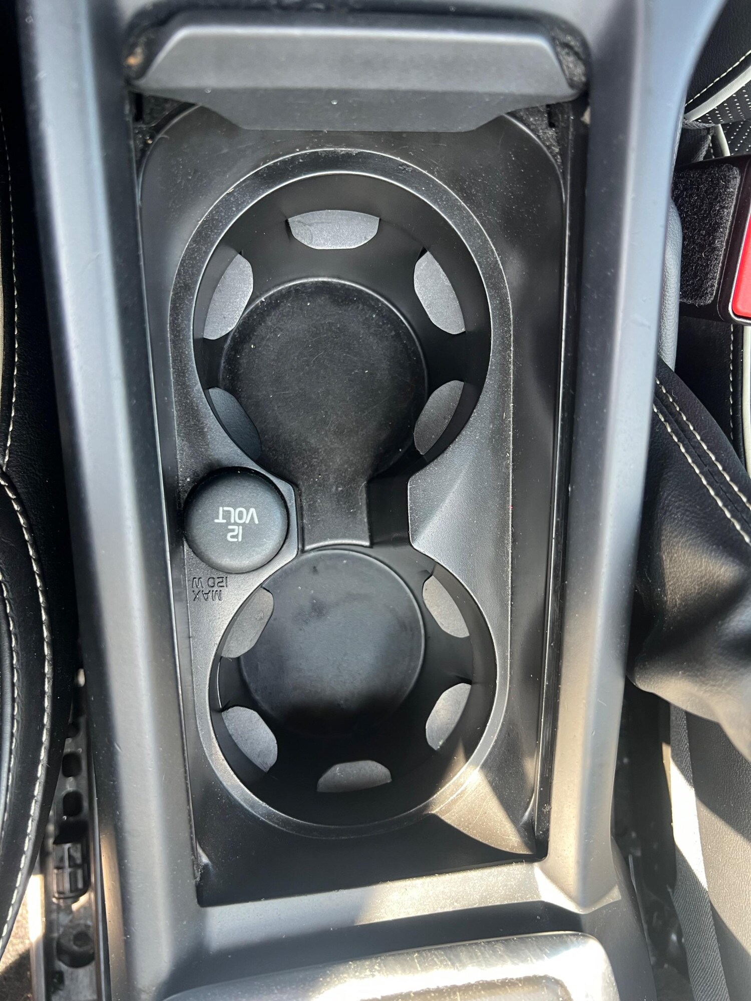 Used Volvo V40 2016 for sale - 76214456: Photo 39