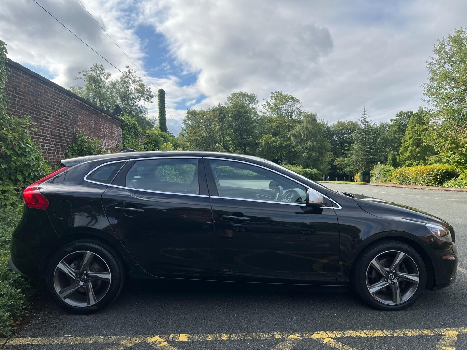 Used Volvo V40 2016 for sale - 76214456: Photo 7