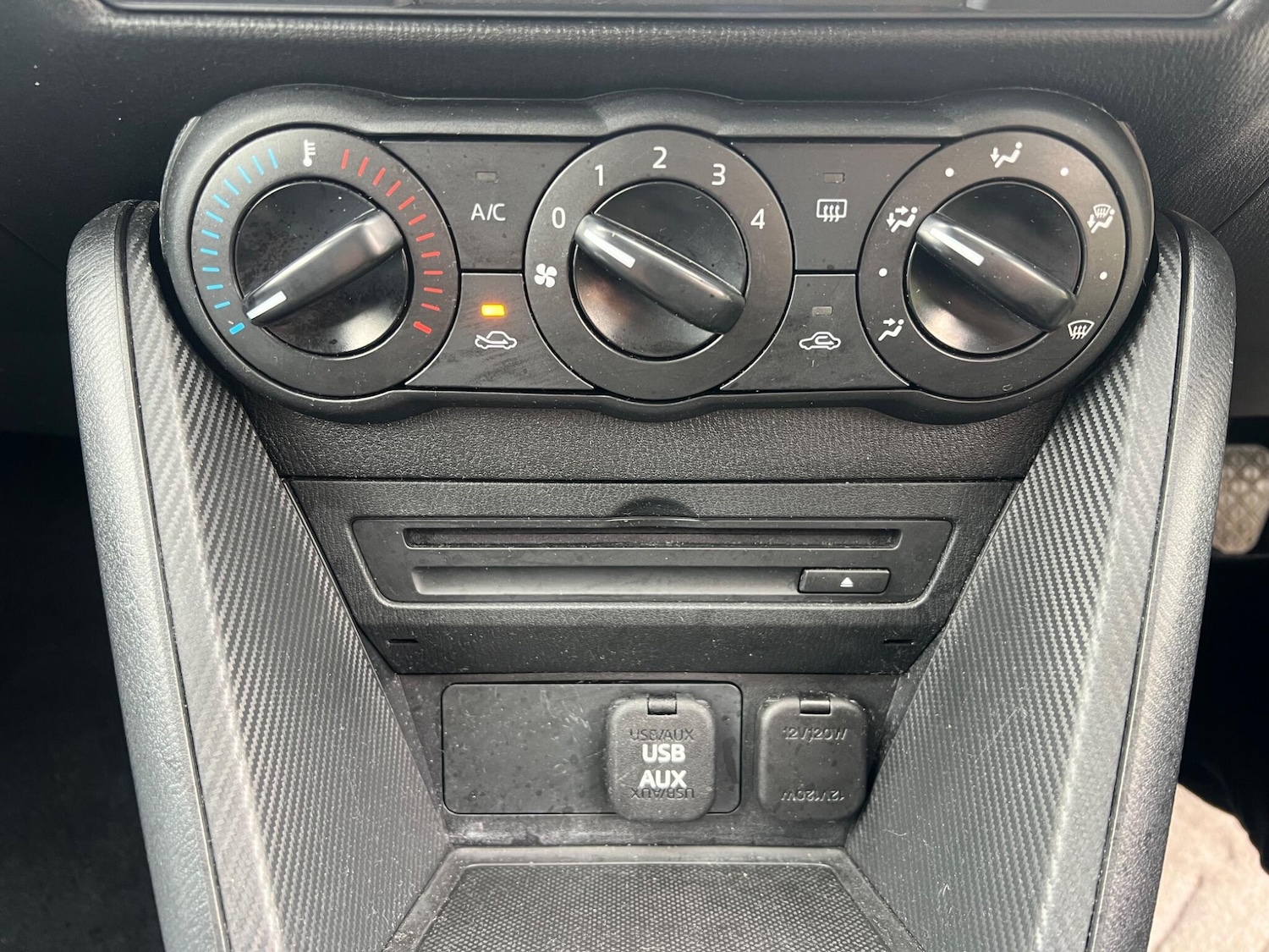 Used Mazda Mazda2 2017 for sale - 76215435: Photo 14