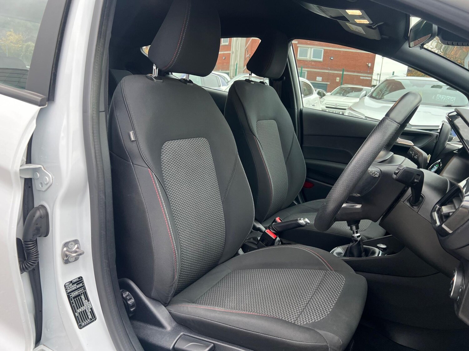 Used Ford Fiesta 2018 for sale - 76336161: Photo 17