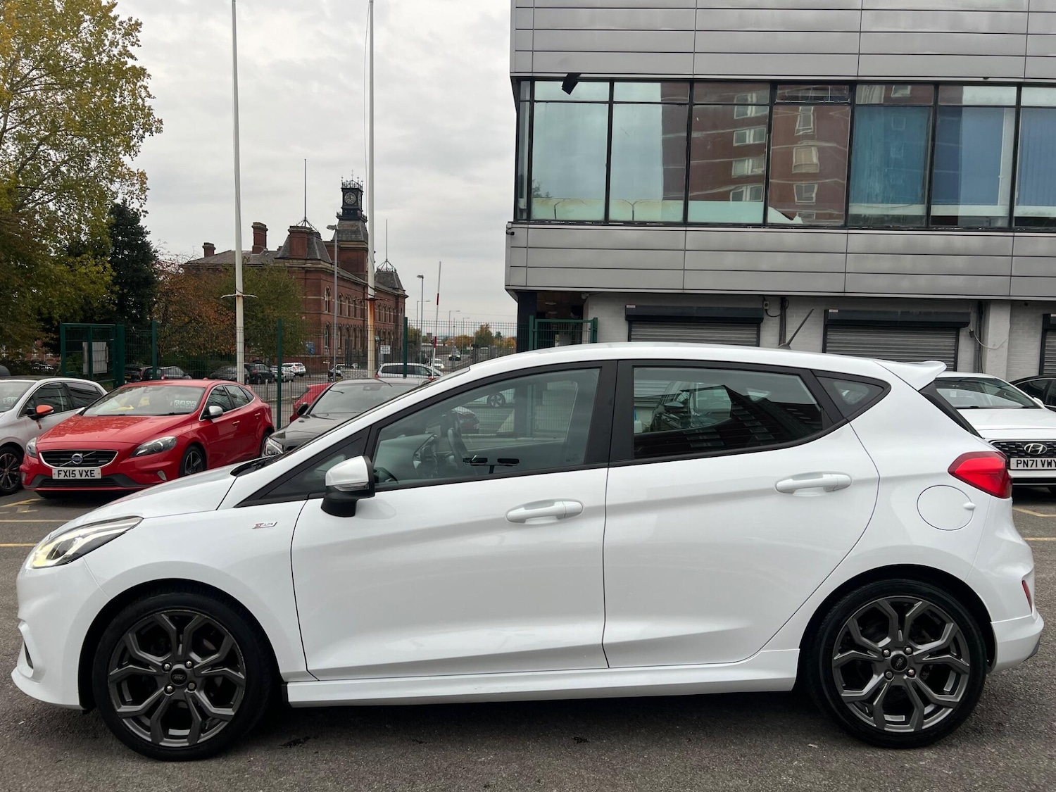 Used Ford Fiesta 2018 for sale - 76336161: Photo 8