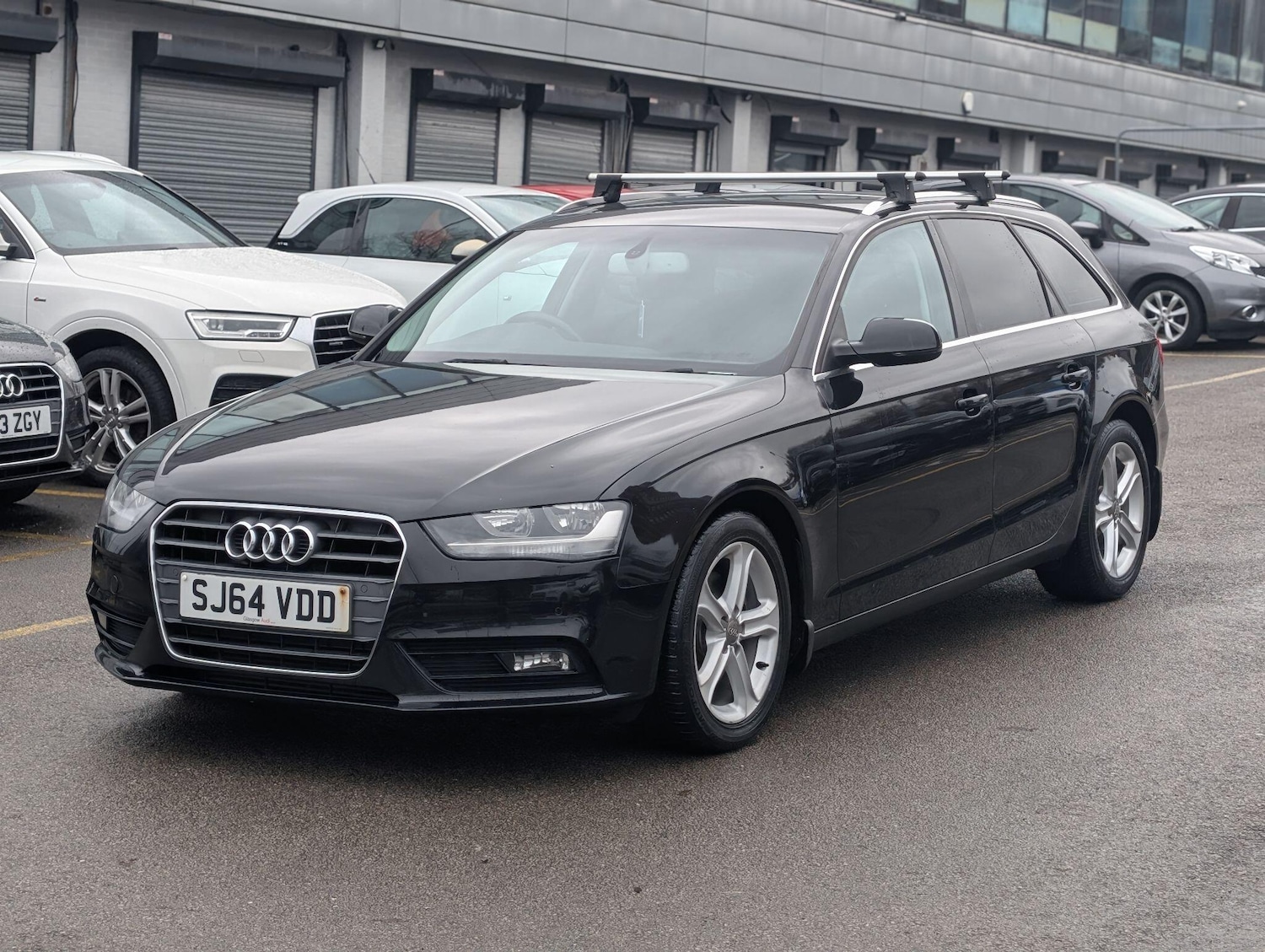 Used Audi A4 2014 for sale - 77081504: Photo 3