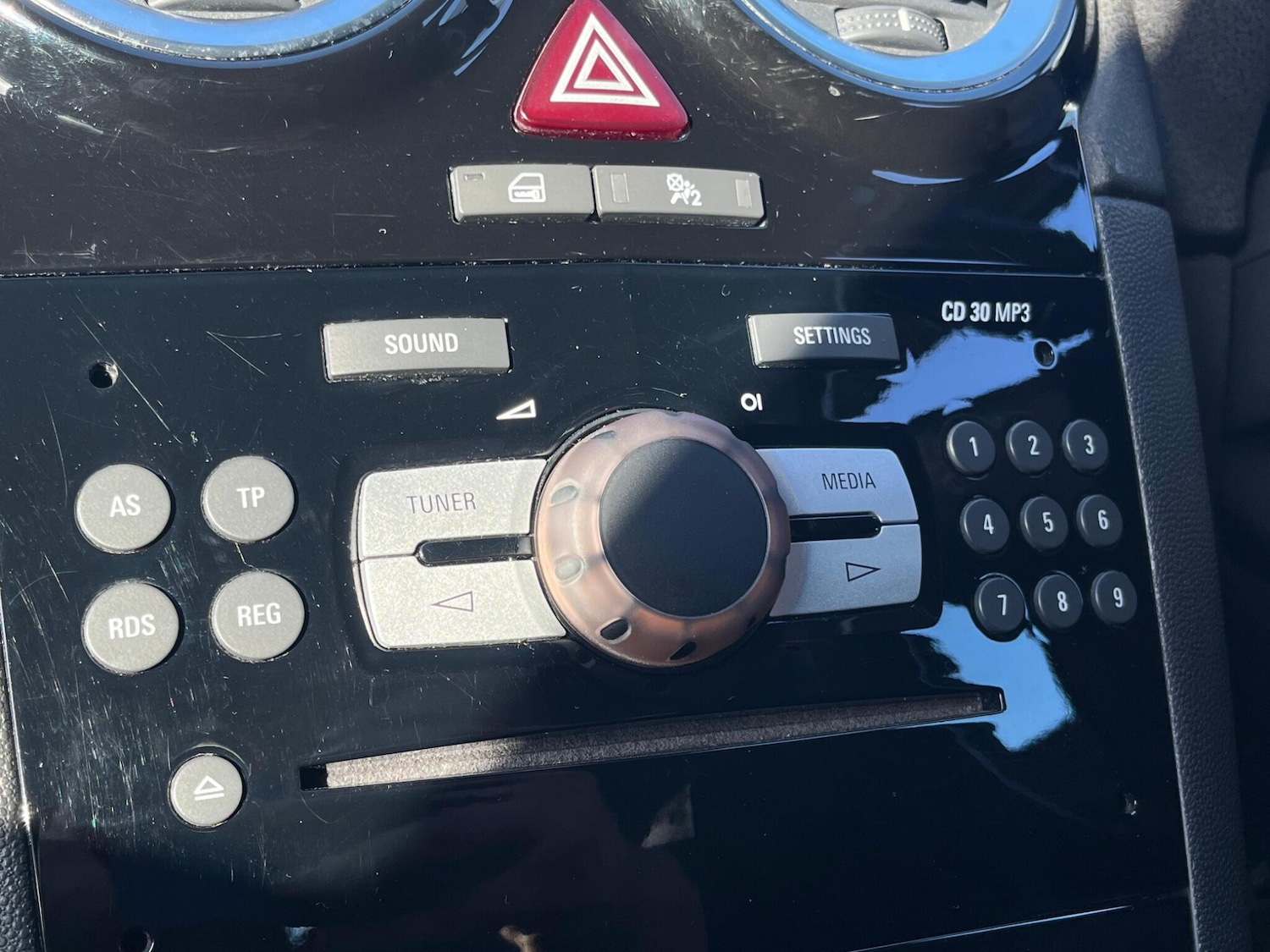 Used Vauxhall Corsa 2014 for sale - 77351391: Photo 20