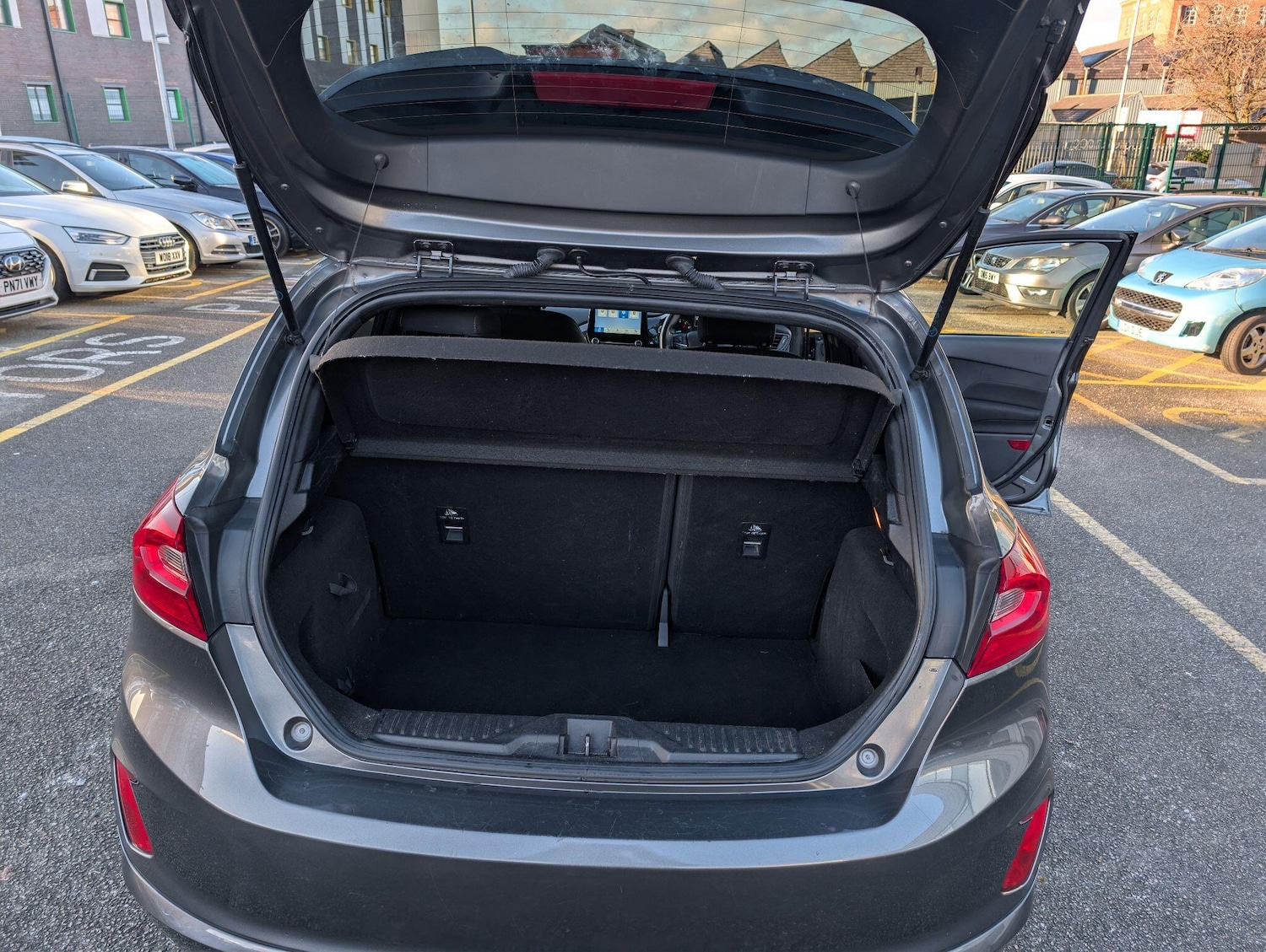 Used Ford Fiesta 2018 for sale - 77166986: Photo 33