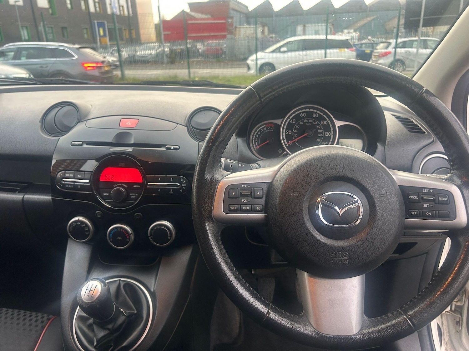 Used Mazda Mazda2 2011 for sale - 76432374: Photo 10