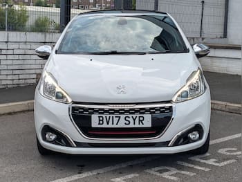 Used Peugeot 208 2017 for sale - 79677016: Photo