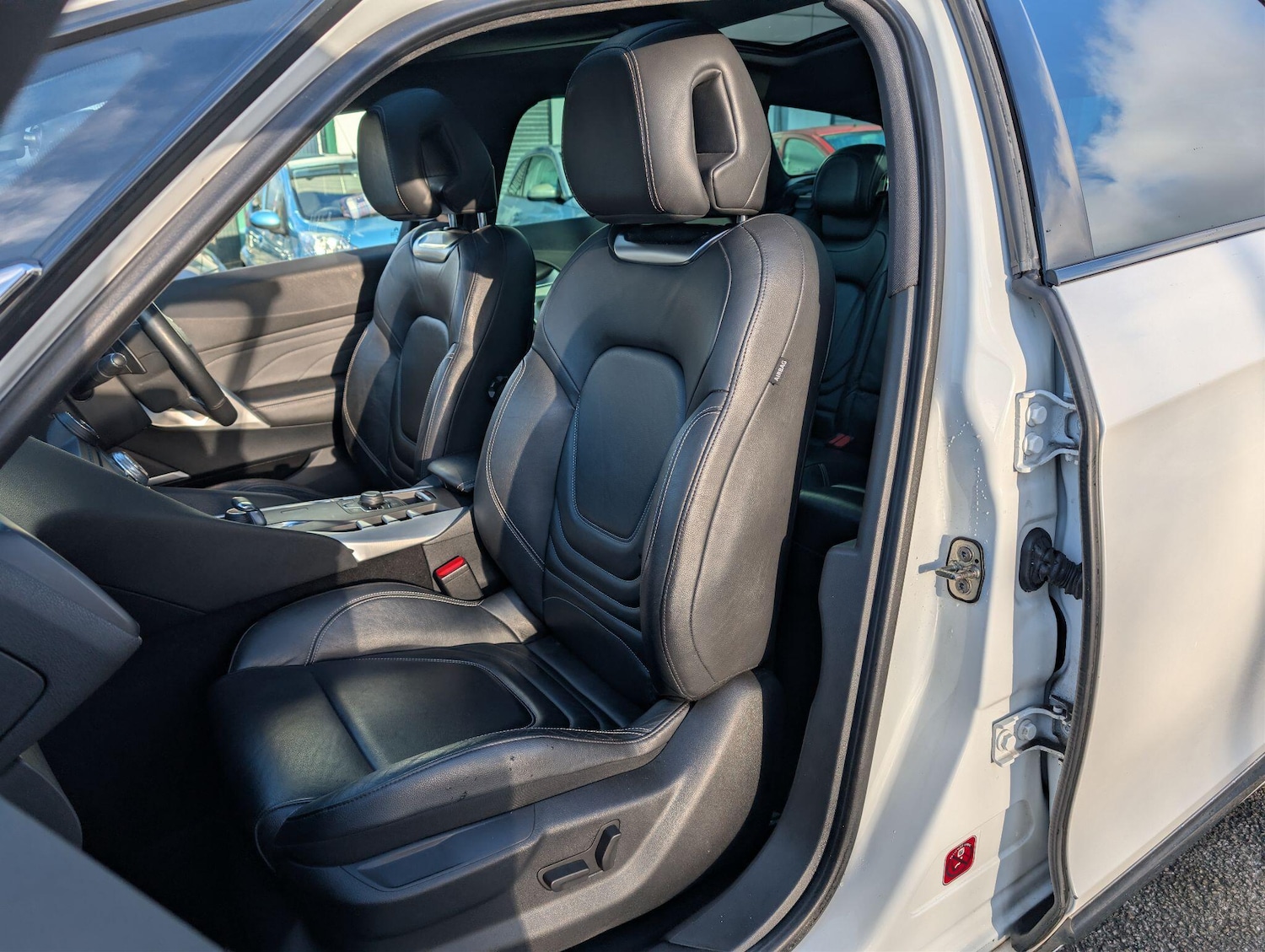 Used Citroen DS5 2014 for sale - 77396695: Photo 43