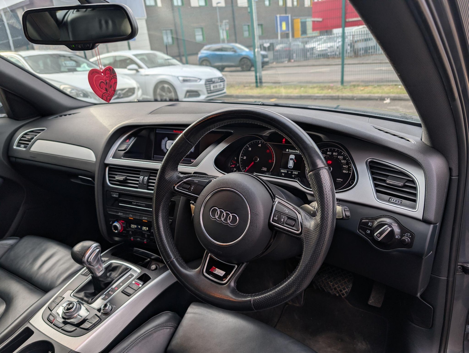 Used Audi A4 2015 for sale - 77396664: Photo 15