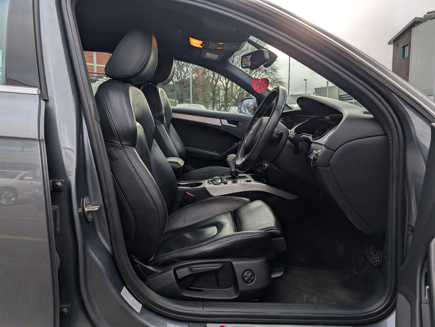 Used Audi A4 2015 for sale - 77396664: Photo 16