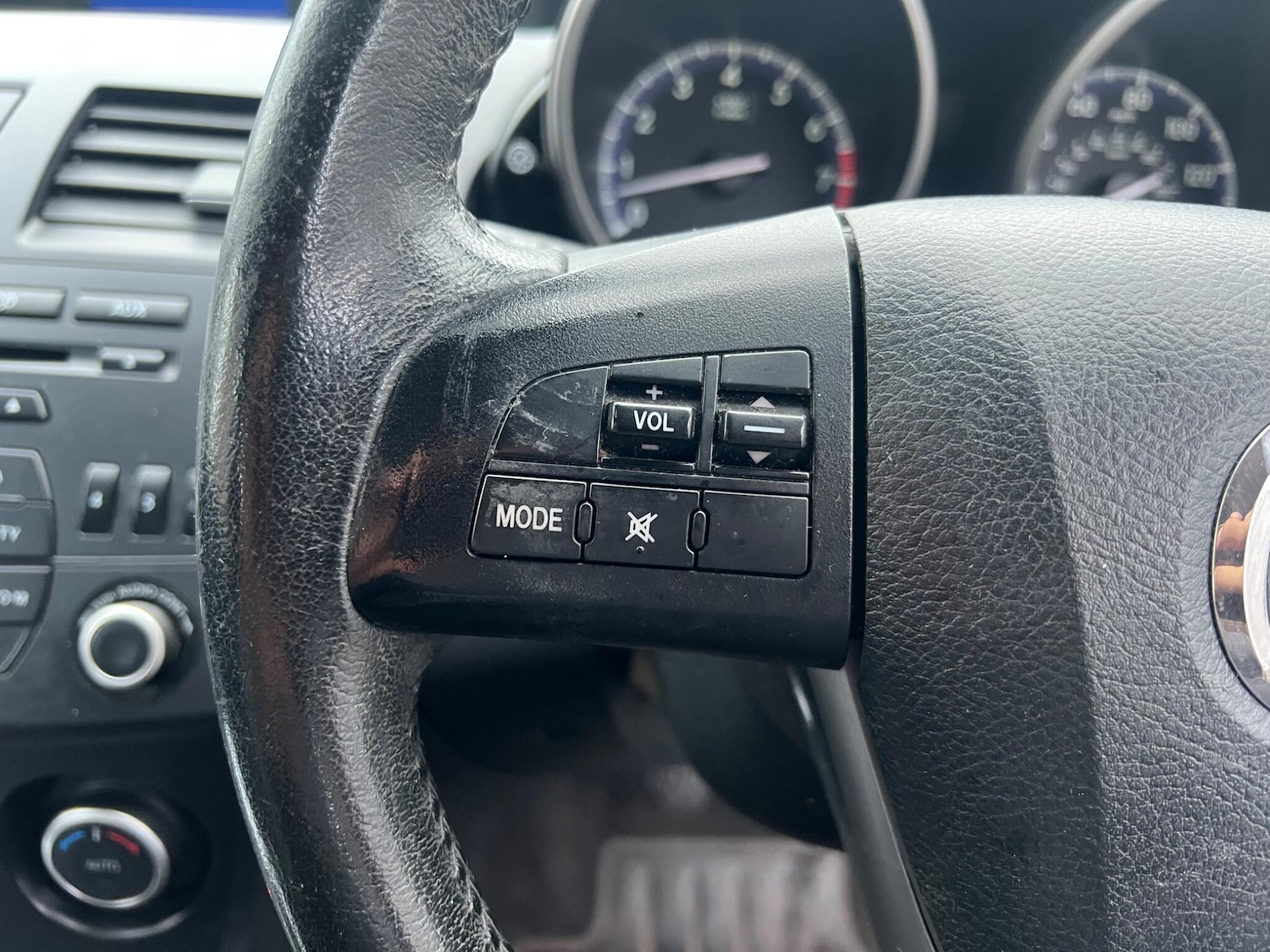 Used Mazda Mazda3 2013 for sale - 76441128: Photo 17